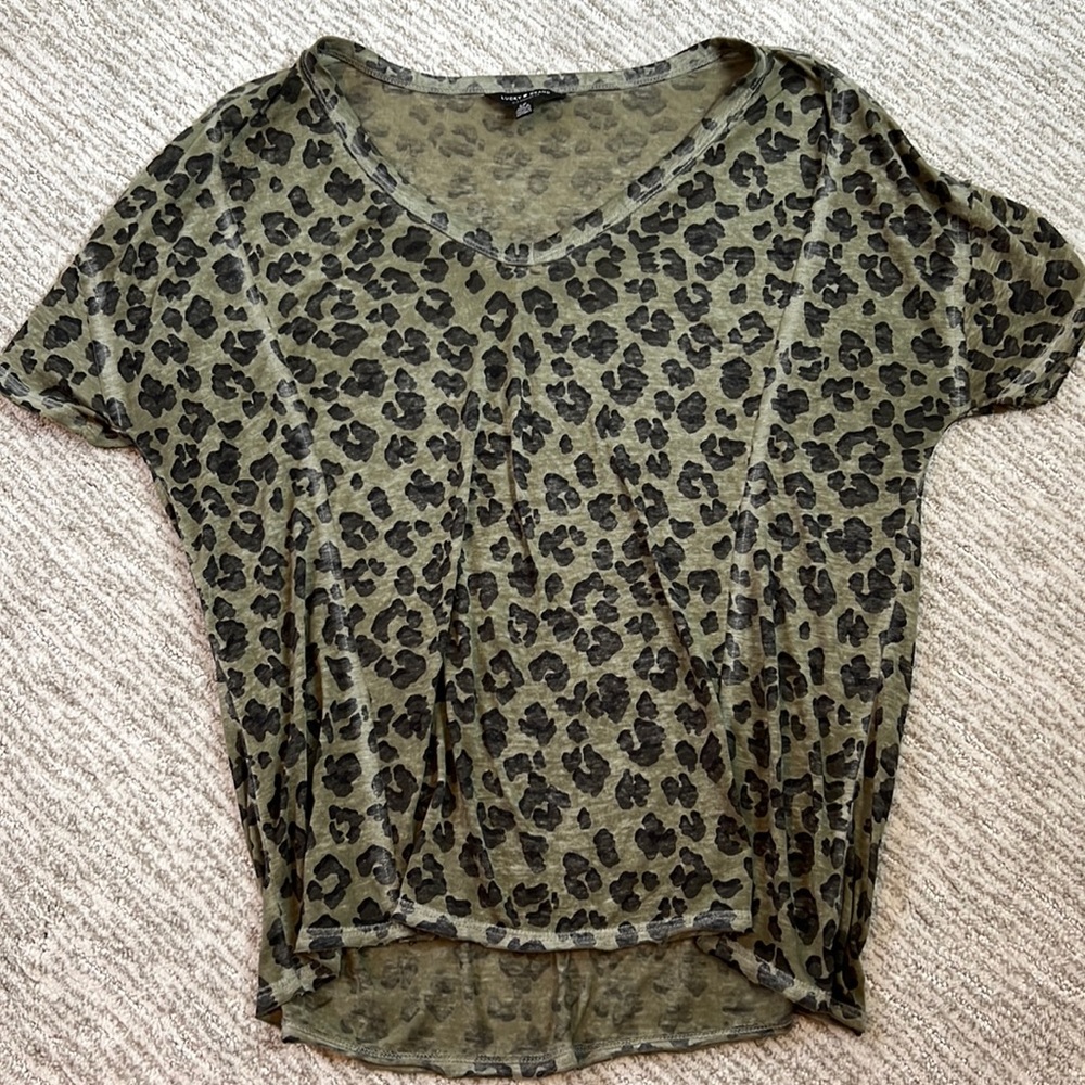 Lucky Brand green camo animal print leopard acid burn v-neck thin tee